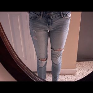 Low rise distressed Hollister jeans